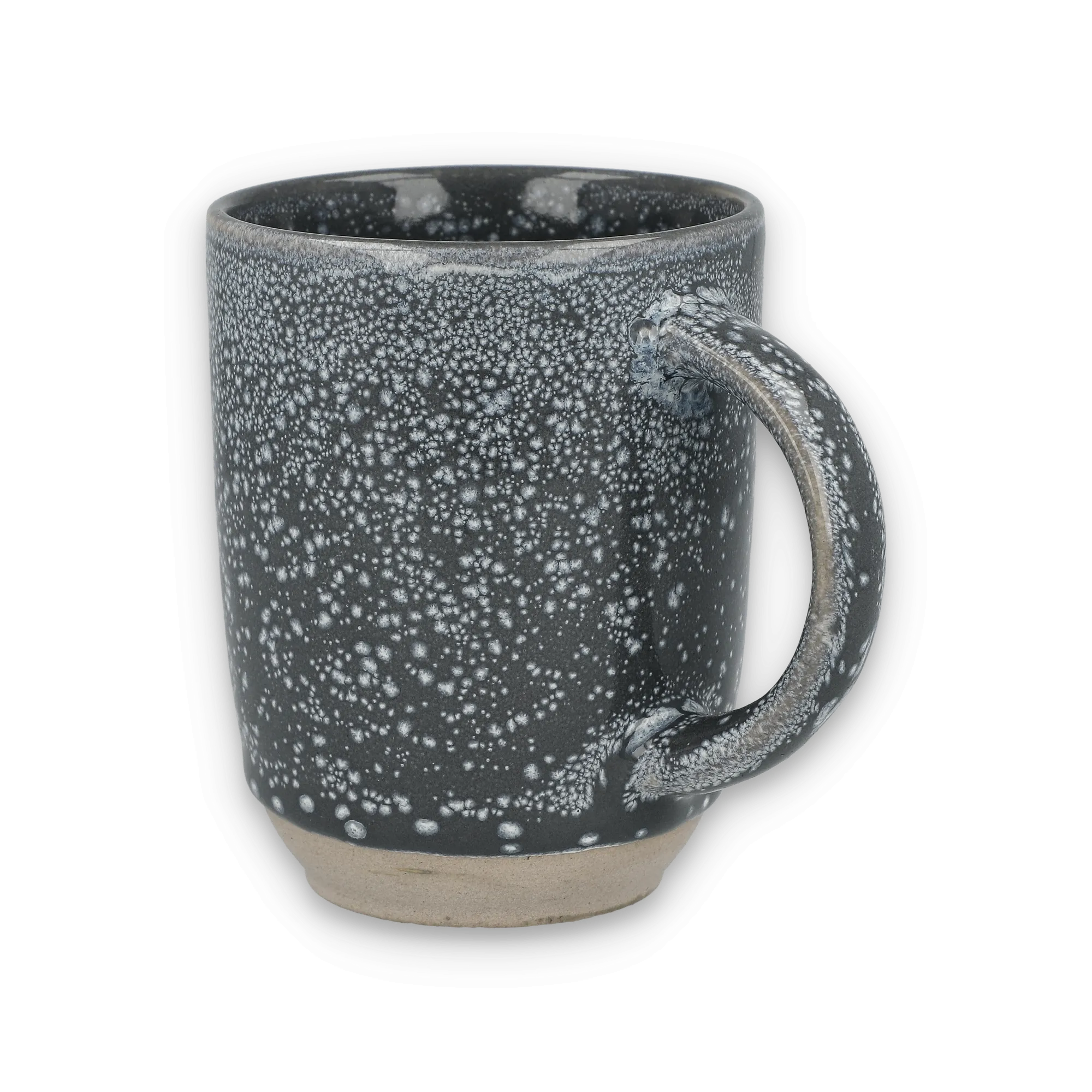 Keramiktasse mit dunklem Grund, weißen Sprenkeln und braunem unglasierten Rand, rustikales Design