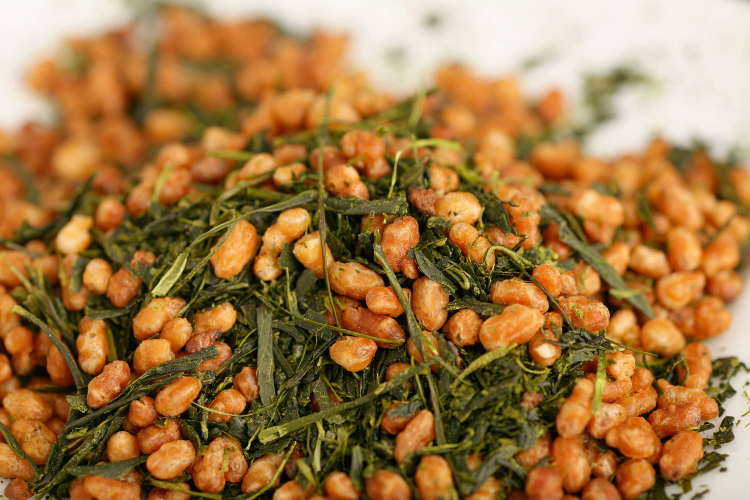 Gerösteter Reis in Grünteespezialität Genmaicha