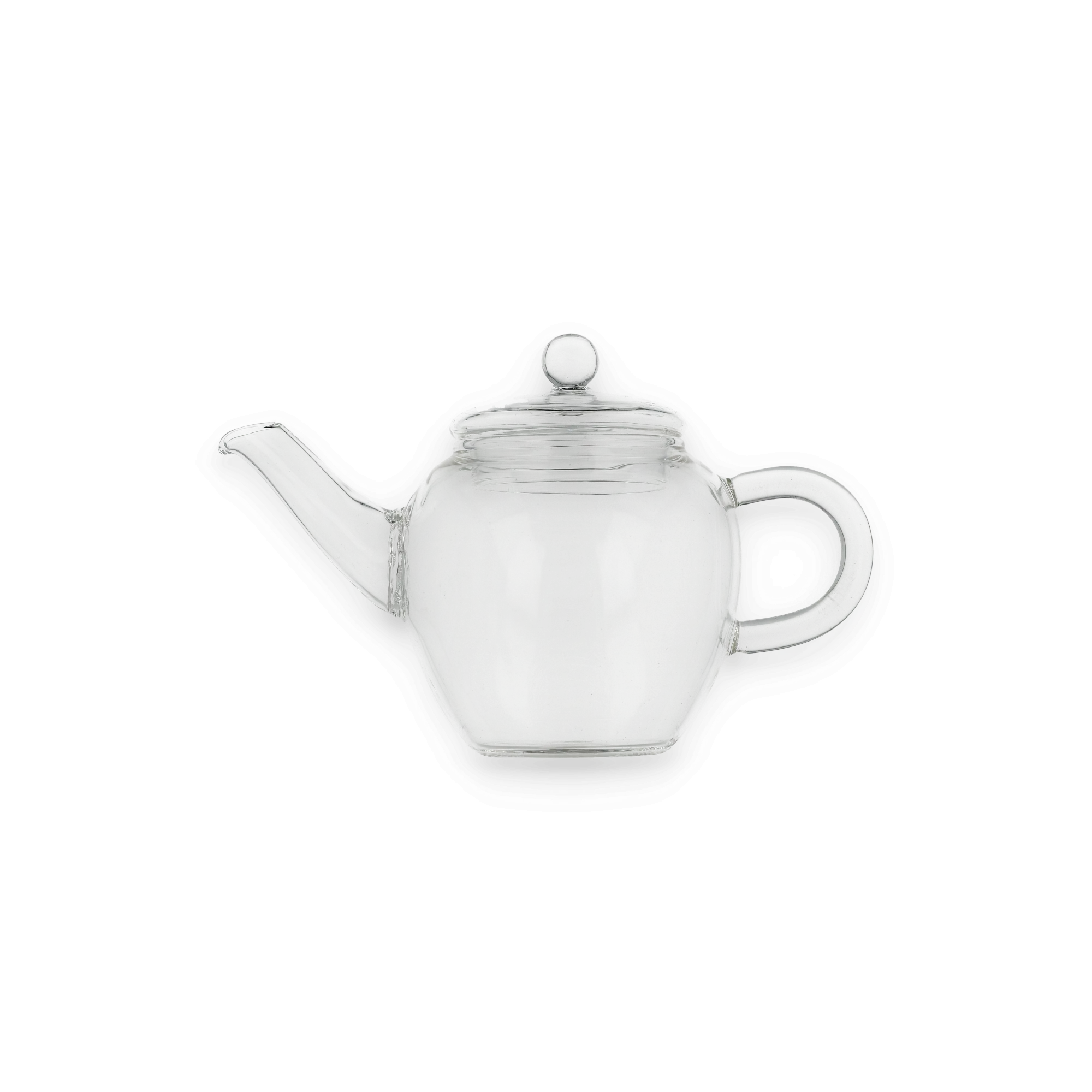 Transparenter Teekessel aus Glas mit rundem Körper vor schwarzem Hintergrund.